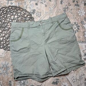 Gloria Vanderbilt Women's Sage Cargo Shorts